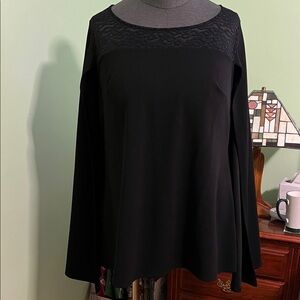 Elegant Black Lace Women's cape mini dress/nightie with matching thong